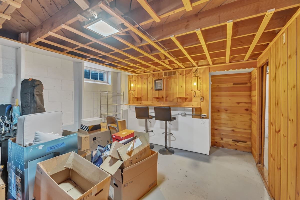 Milwaukee, Wisconsin 53207, United States, 3 Bedrooms Bedrooms, ,2 BathroomsBathrooms,Residential,Active,94868