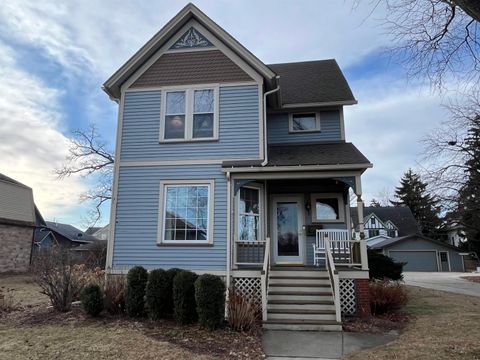 302 E DIVISION Street FOND DU LAC WI 54935
