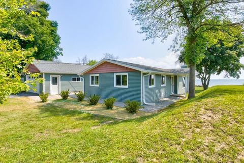 Photo of N3342 FRIENDSHIP Lane, MENOMINEE, MI 49858 (MLS # 50313623)