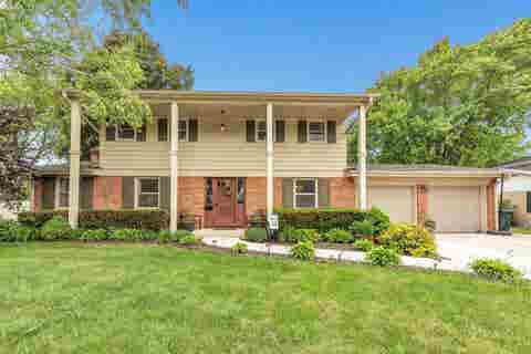 Photo of 116 S CLAY Street, DE PERE, WI 54115 (MLS # 50327360)