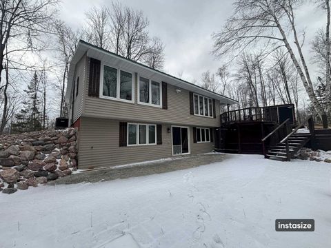 Photo of 15744 DOUBLE B Lane, MOUNTAIN, WI 54149 (MLS # 50319000)