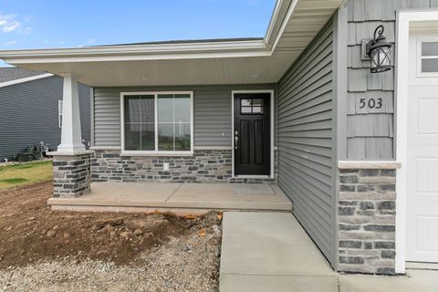 Photo of 505 FOUNDERS Way, LITTLE CHUTE, WI 54140 (MLS # 50322817)