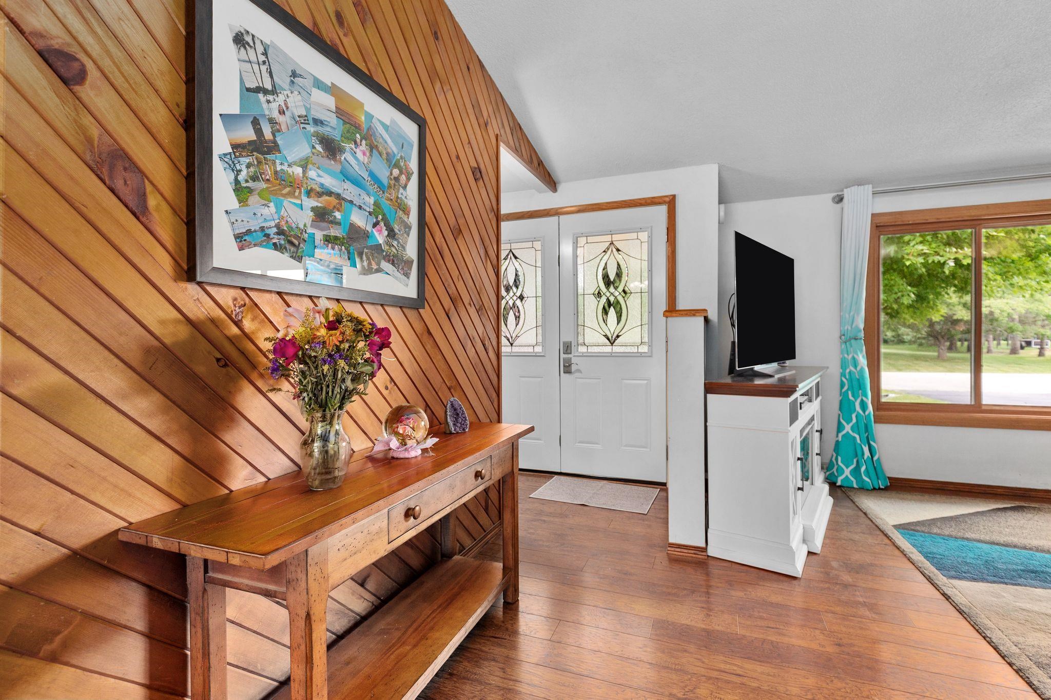 Appleton, Wisconsin 54914, United States, 3 Bedrooms Bedrooms, ,2 BathroomsBathrooms,Residential,Active,203658