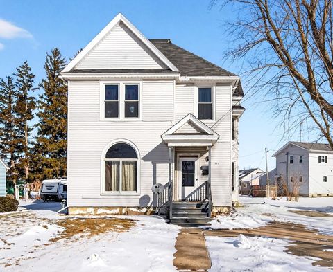 328 E FOND DU LAC Street RIPON WI 54971