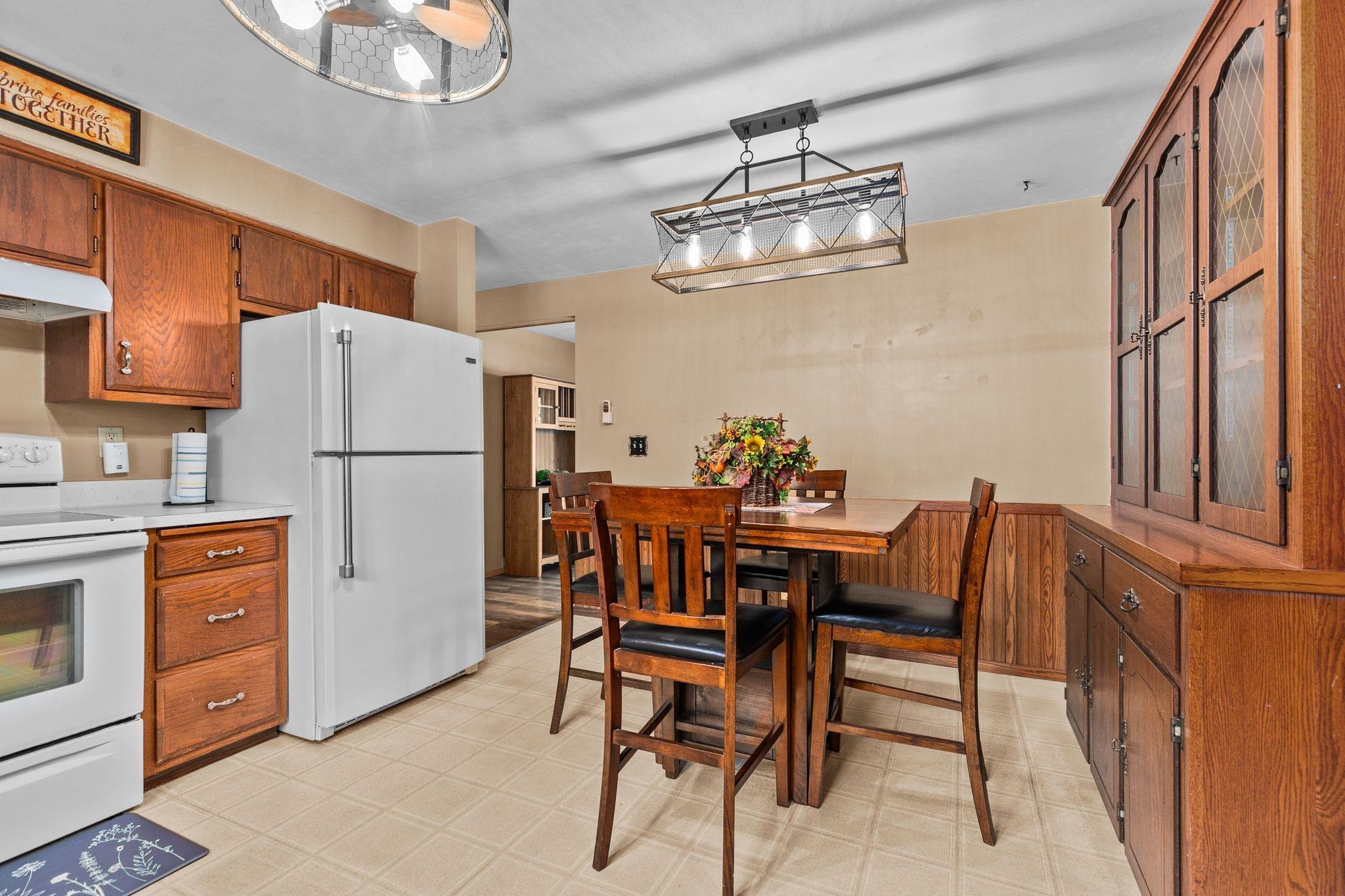 Brillion, Wisconsin 54110, United States, 3 Bedrooms Bedrooms, ,2 BathroomsBathrooms,Residential,Active,206719