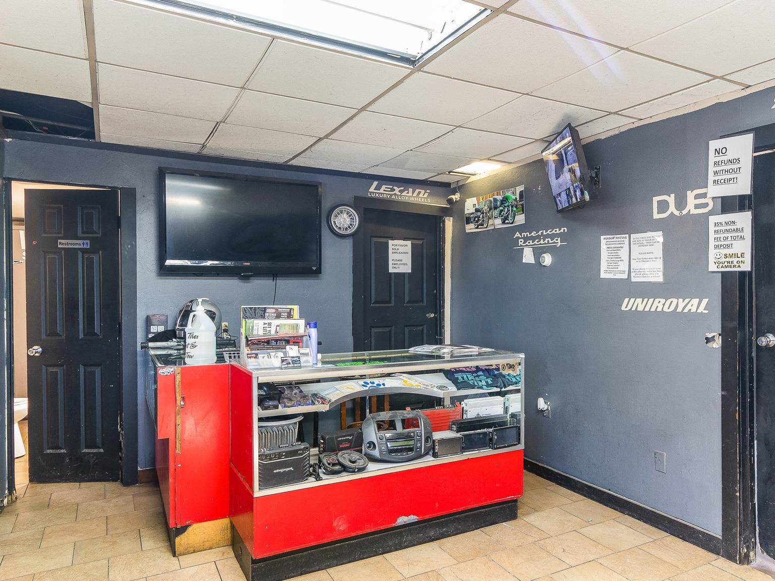 Green Bay, Wisconsin 54303, United States, ,Commercial,Active,106679