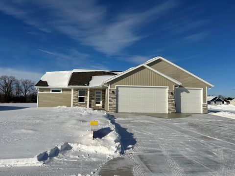 Photo of 1743 LEGACY Lane, NEENAH, WI 54956 (MLS # 50313640)