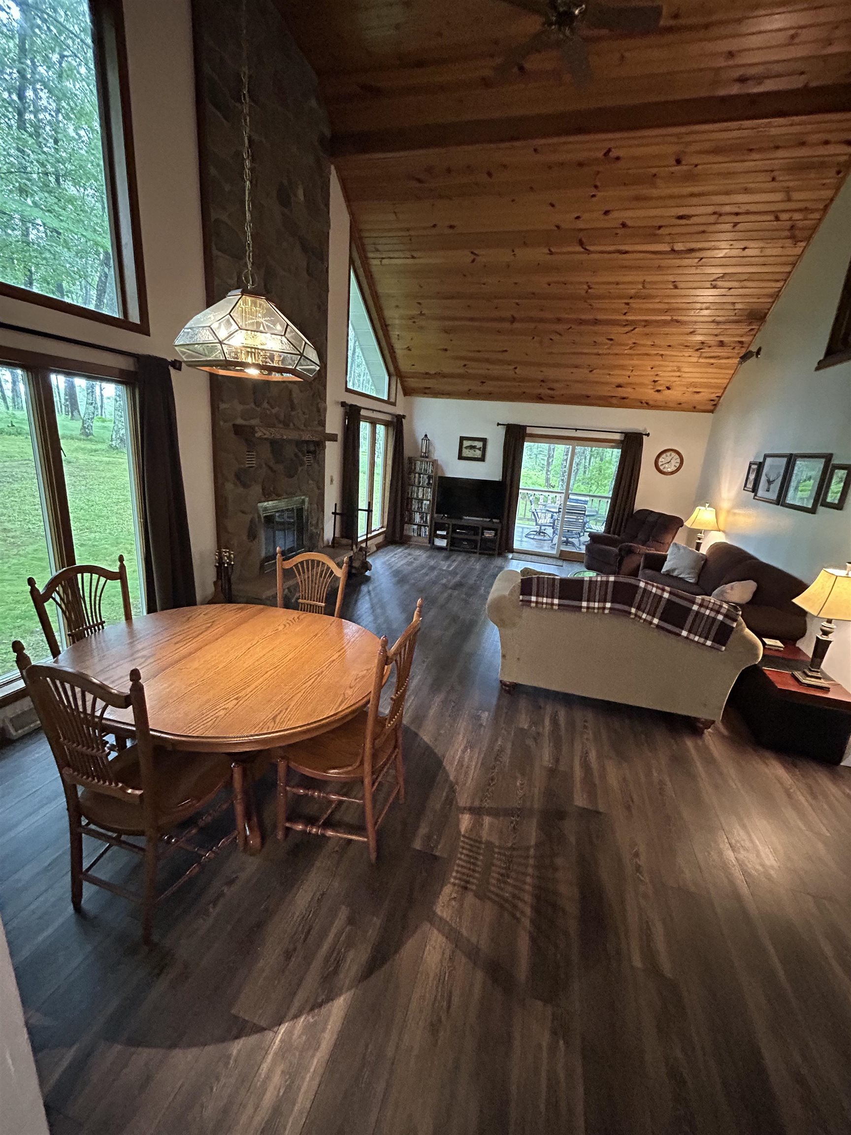 Athelstane, Wisconsin 54104, United States, 3 Bedrooms Bedrooms, ,2 BathroomsBathrooms,Residential,Active,160587