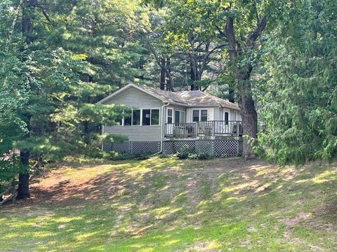 Photo of W6784 PORTERS LAKE Road, WAUTOMA, WI 54982 (MLS # 50321091)