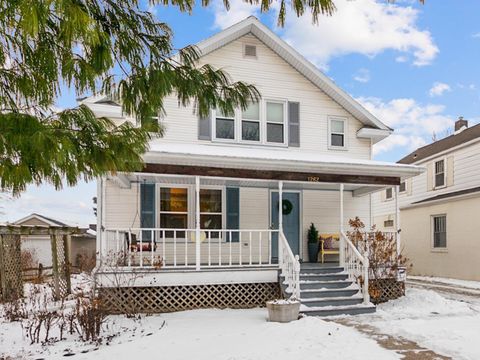 Photo of 1262 S QUINCY Street, GREEN BAY, WI 54301 (MLS # 50320330)