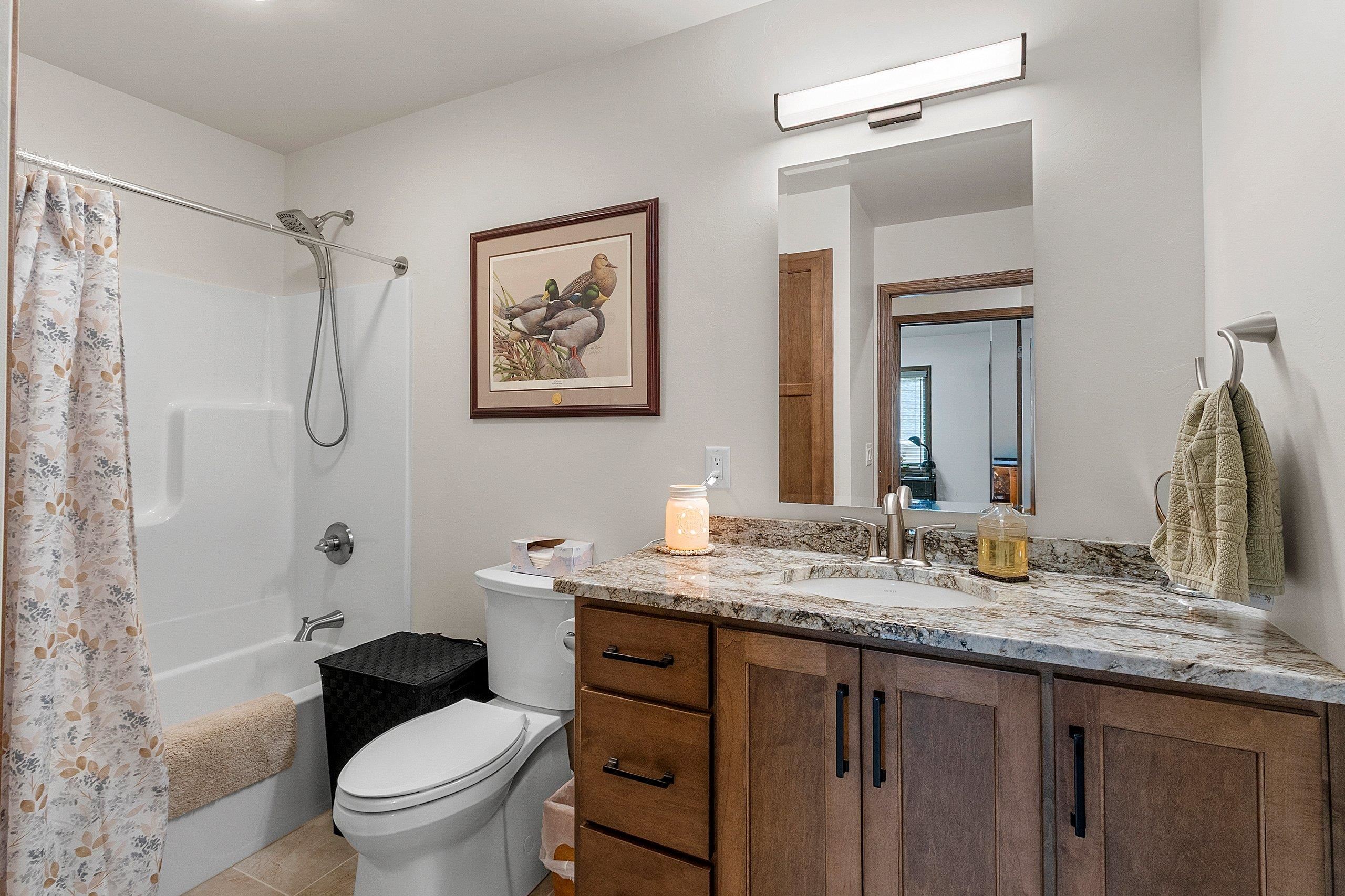 Shawano, Wisconsin 54166, United States, 3 Bedrooms Bedrooms, ,2 BathroomsBathrooms,Residential,Active,194742