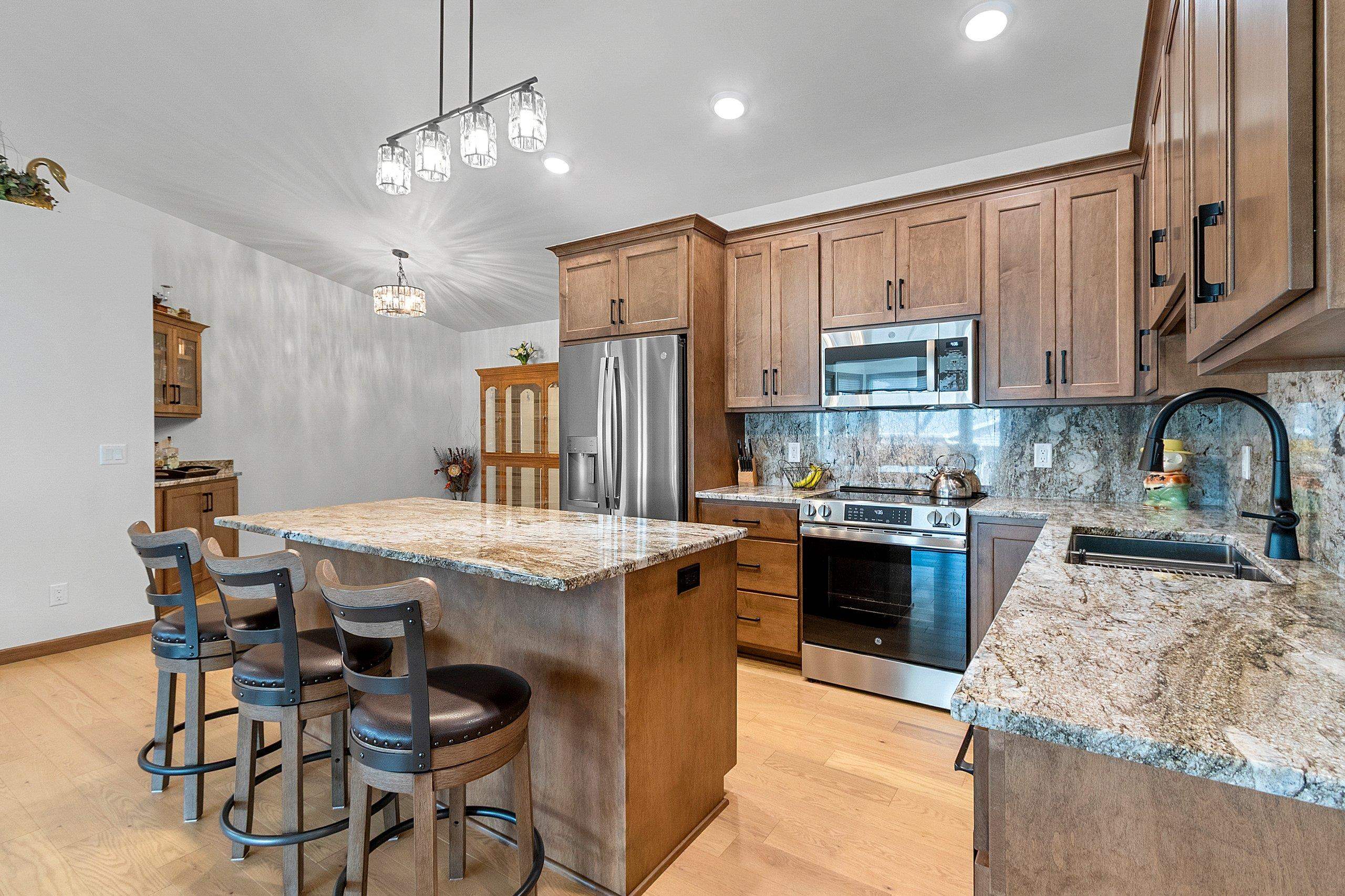 Shawano, Wisconsin 54166, United States, 3 Bedrooms Bedrooms, ,2 BathroomsBathrooms,Residential,Active,194742