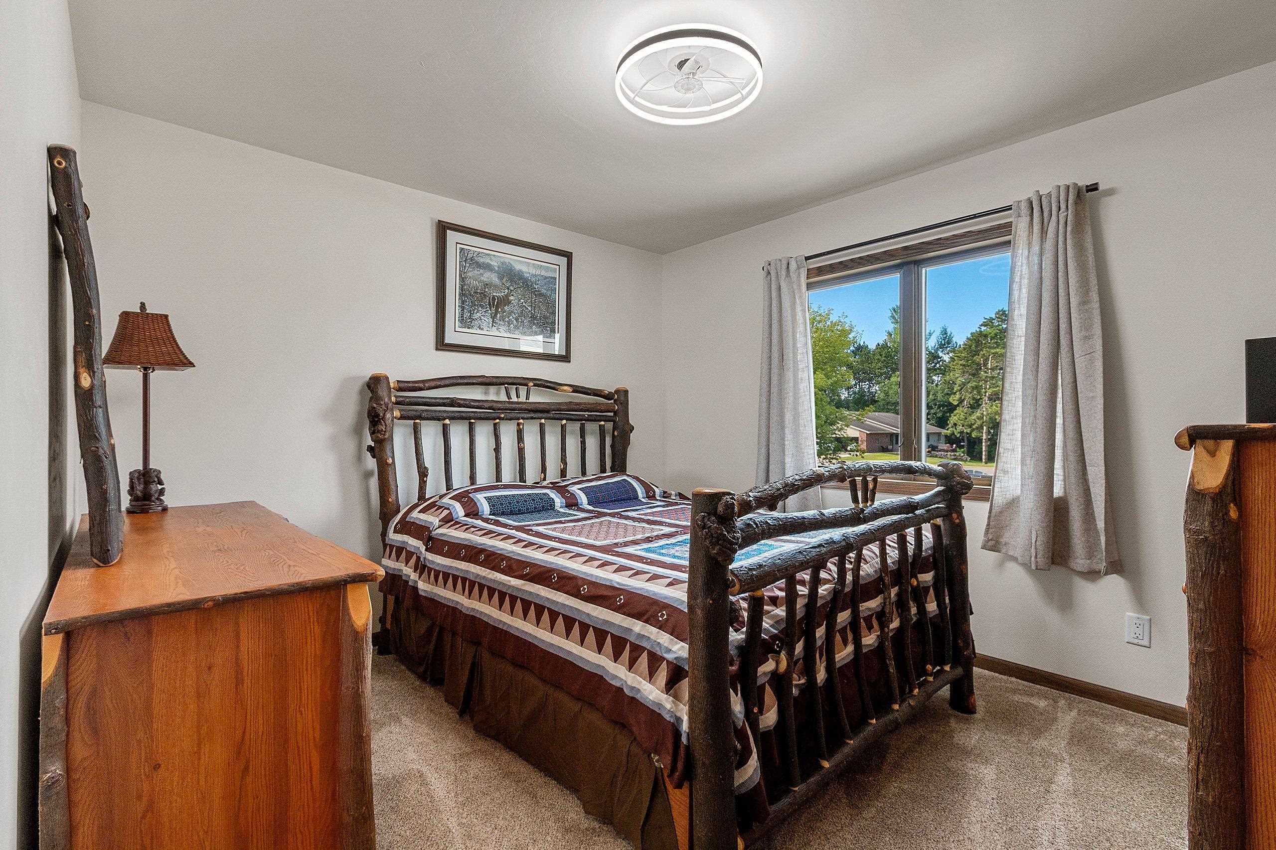 Shawano, Wisconsin 54166, United States, 3 Bedrooms Bedrooms, ,2 BathroomsBathrooms,Residential,Active,194742