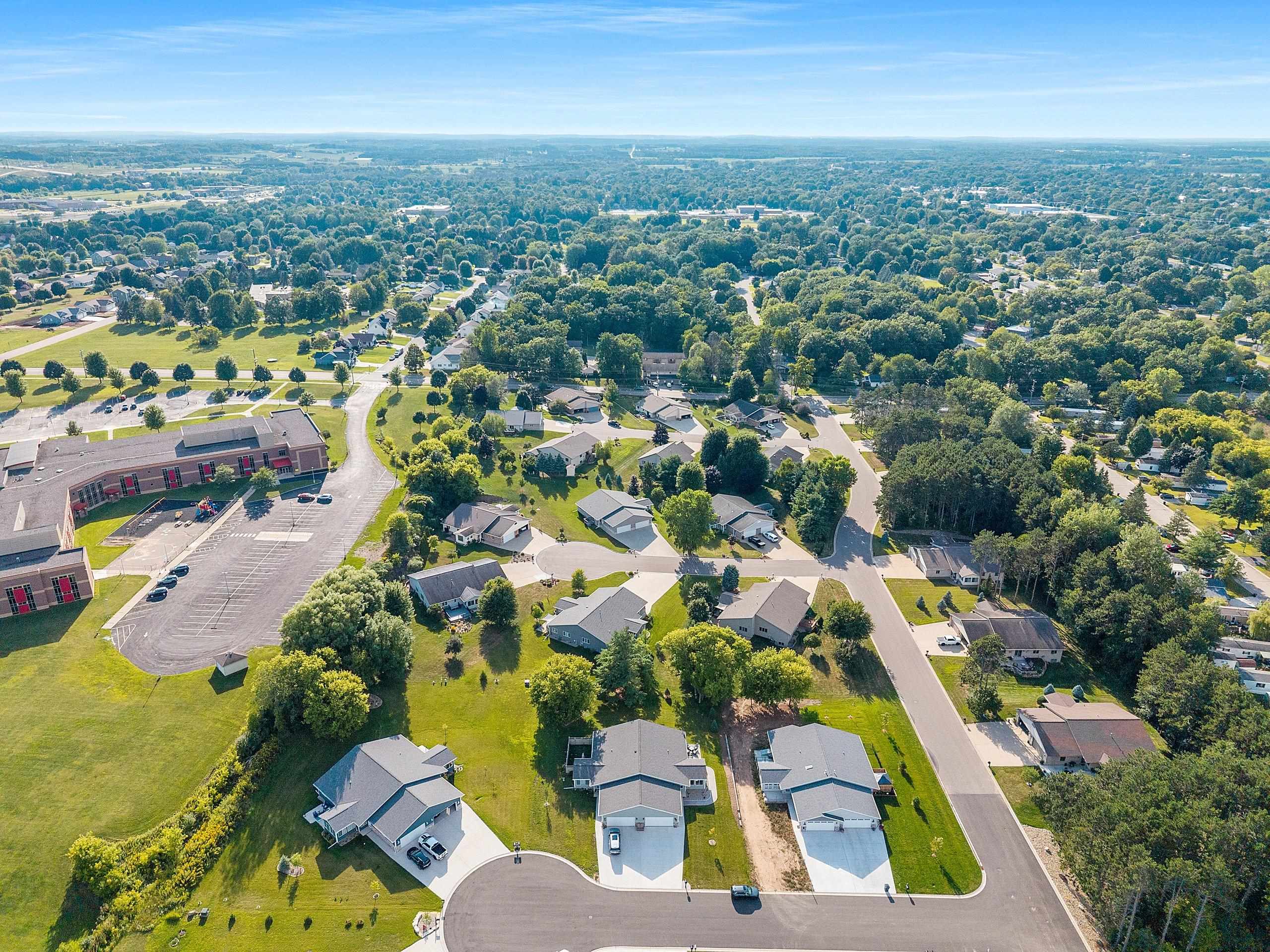 Shawano, Wisconsin 54166, United States, 3 Bedrooms Bedrooms, ,2 BathroomsBathrooms,Residential,Active,194742