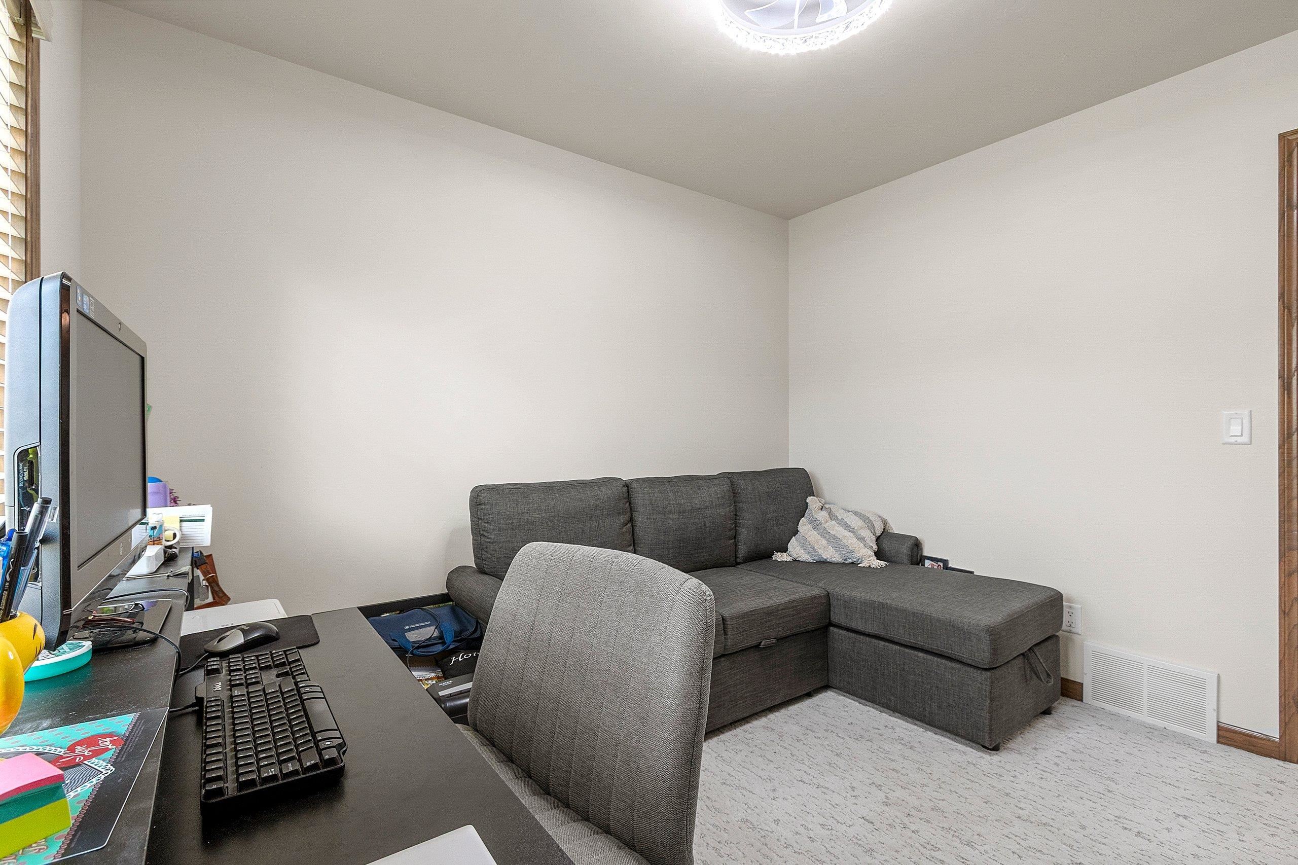 Shawano, Wisconsin 54166, United States, 3 Bedrooms Bedrooms, ,2 BathroomsBathrooms,Residential,Active,194742