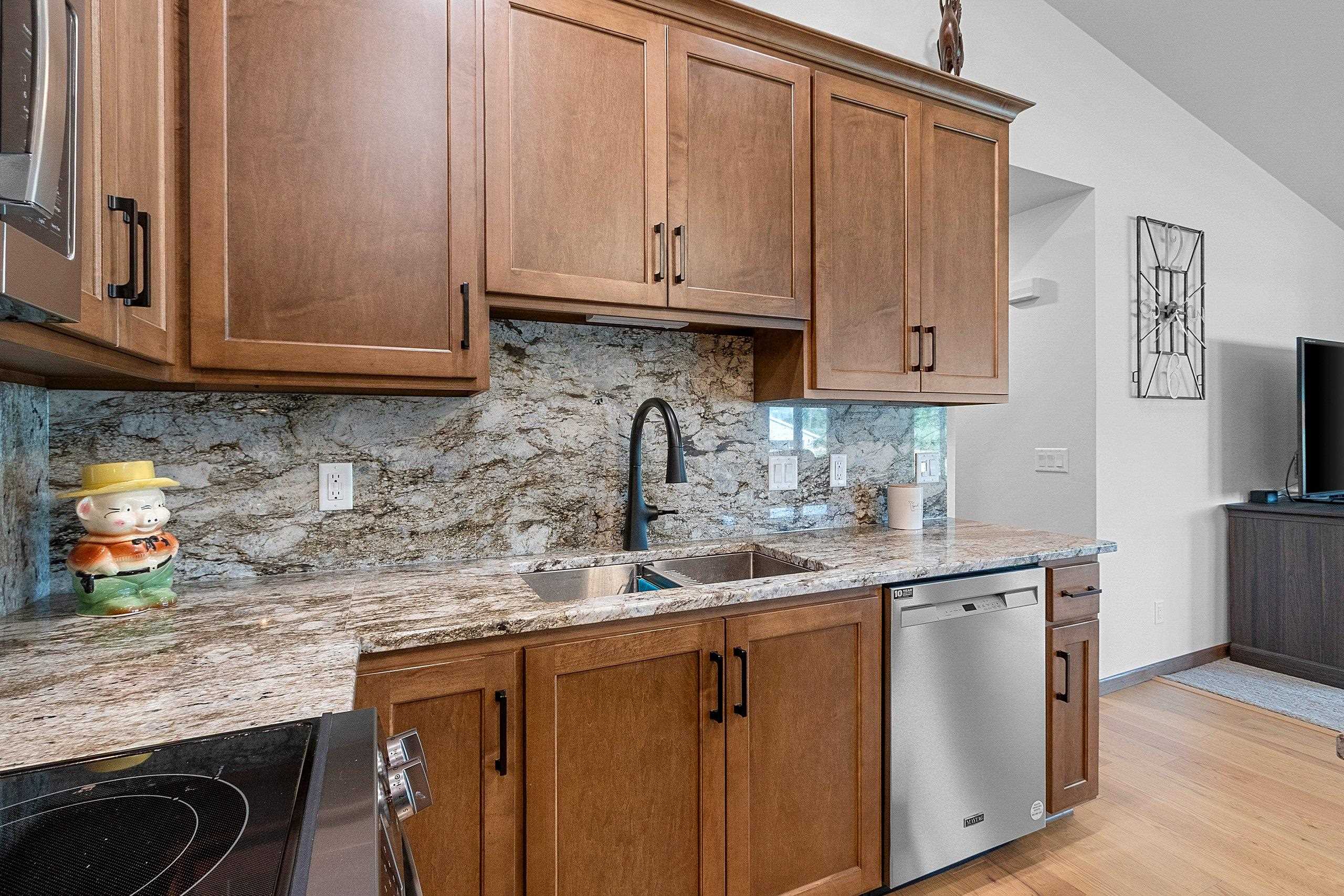 Shawano, Wisconsin 54166, United States, 3 Bedrooms Bedrooms, ,2 BathroomsBathrooms,Residential,Active,194742