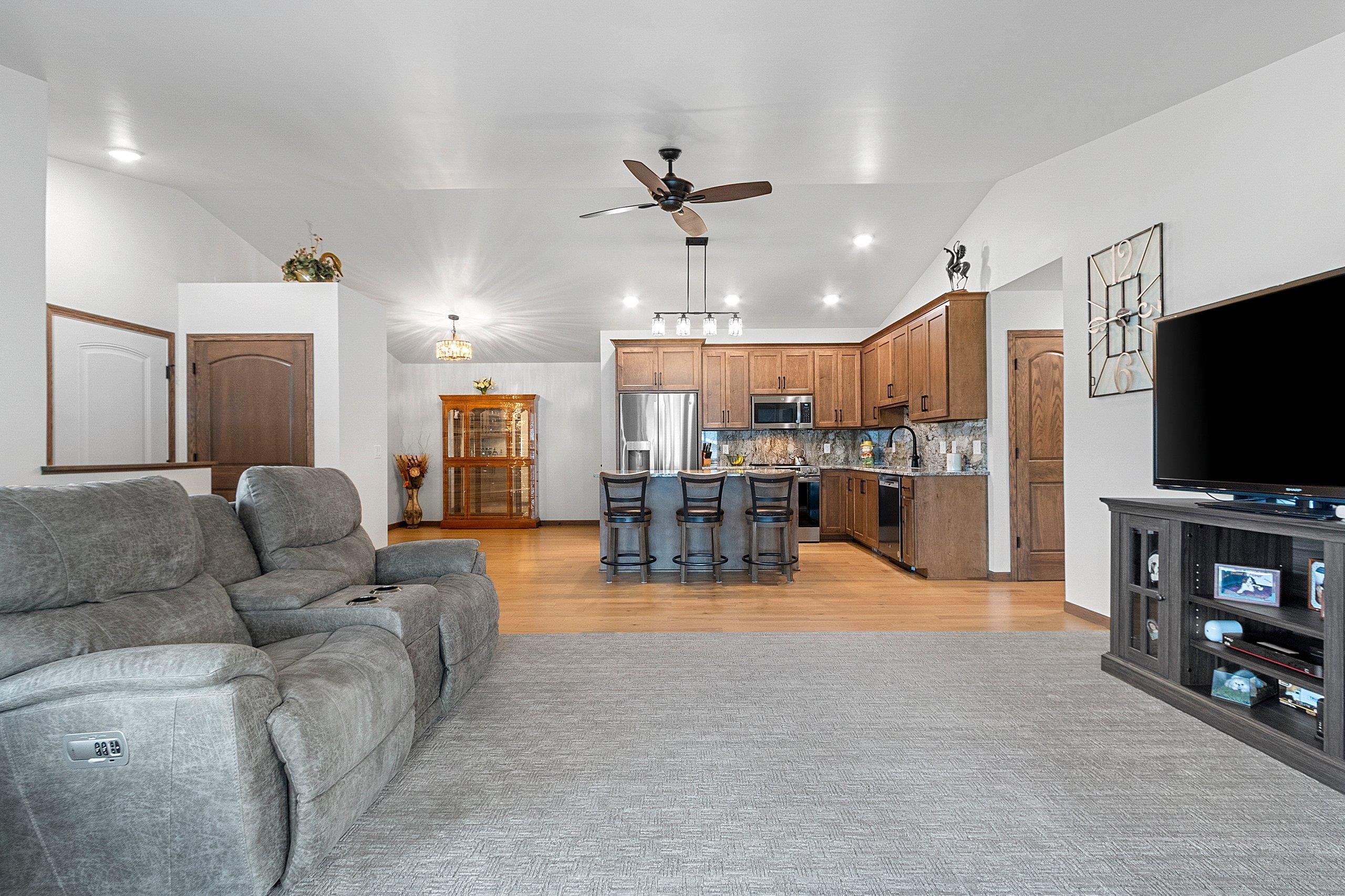 Shawano, Wisconsin 54166, United States, 3 Bedrooms Bedrooms, ,2 BathroomsBathrooms,Residential,Active,194742