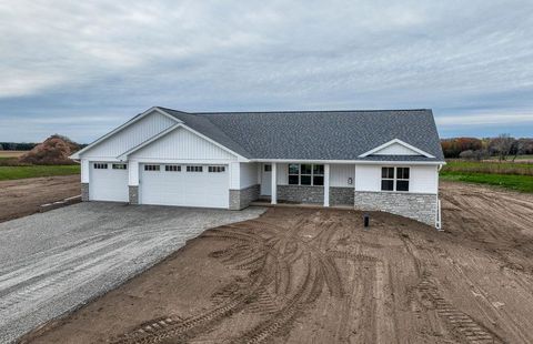 Photo of 3752 EVELYN ROSE Lane, SUAMICO, WI 54313 (MLS # 50317895)