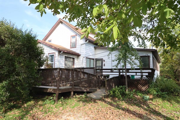 29 LAKESHORE DR, NORTH FOND DU LAC, WI 54937 - Image f3a7ddd2532af8ca6962f0c8f7e9657e/3104805352