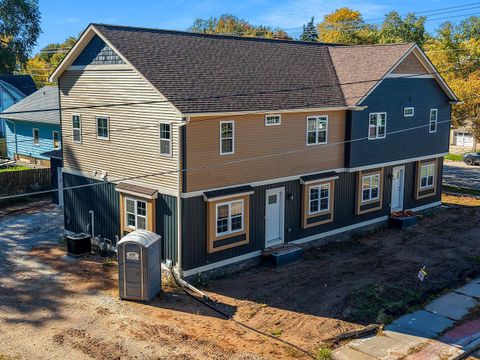 Photo of 1308 E WALNUT Street, GREEN BAY, WI 54301 (MLS # 50319146)