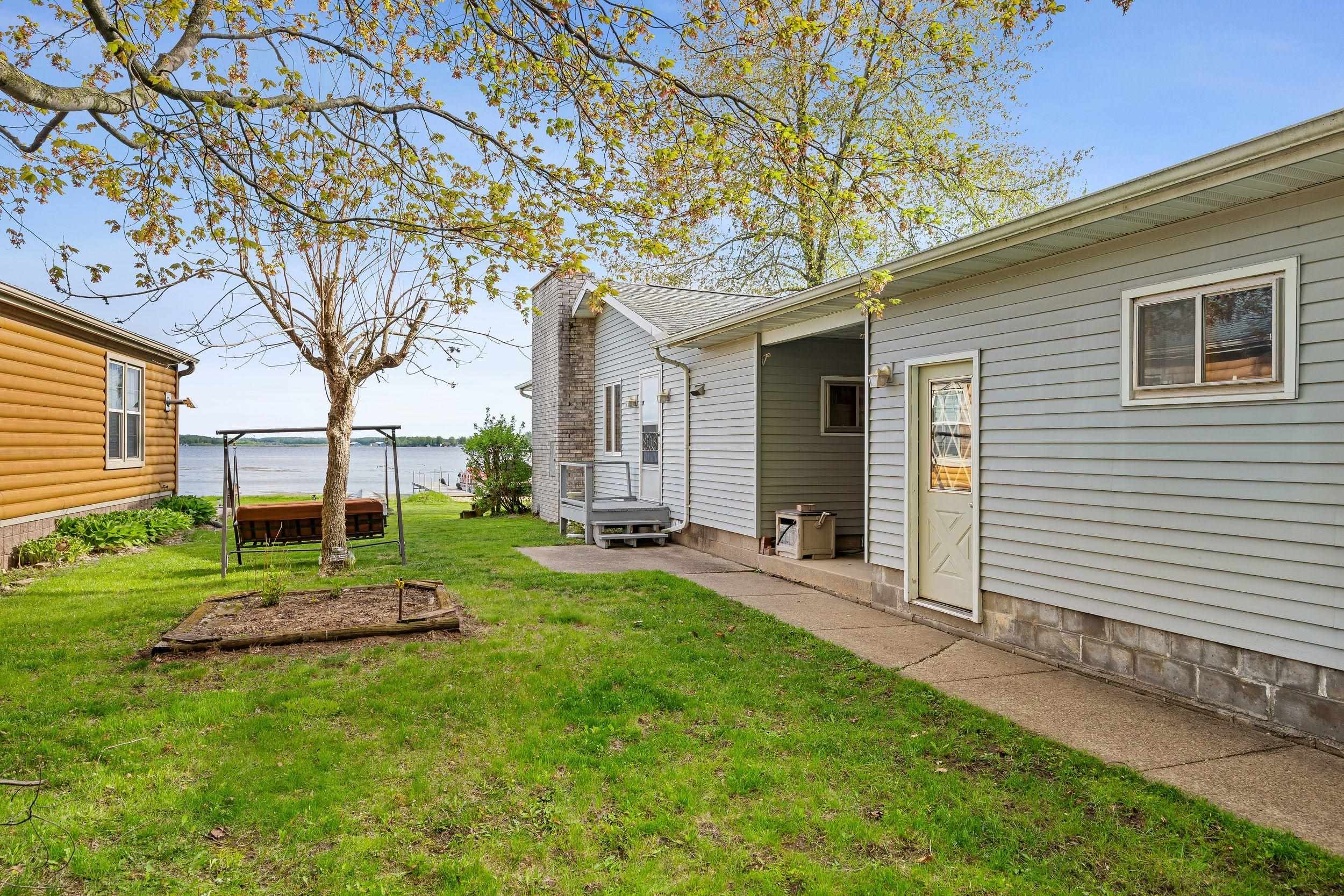 W6405 WEBERS POINT Road