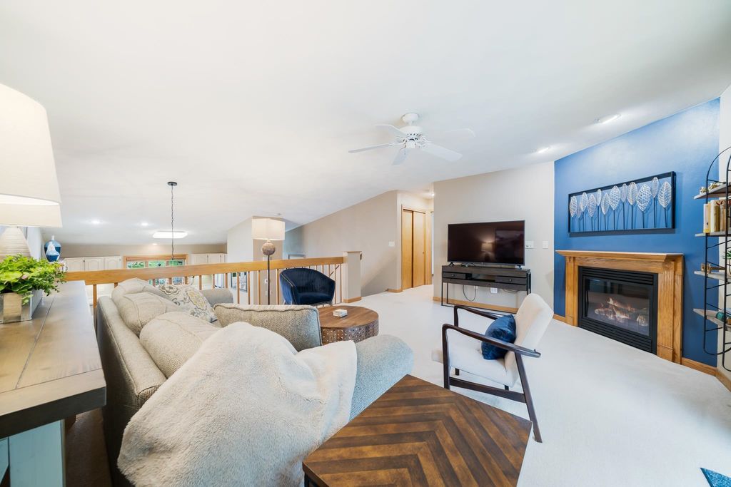 Photo of 2117 CLOUDVIEW Court, APPLETON, WI 54914 (MLS # 50318916)