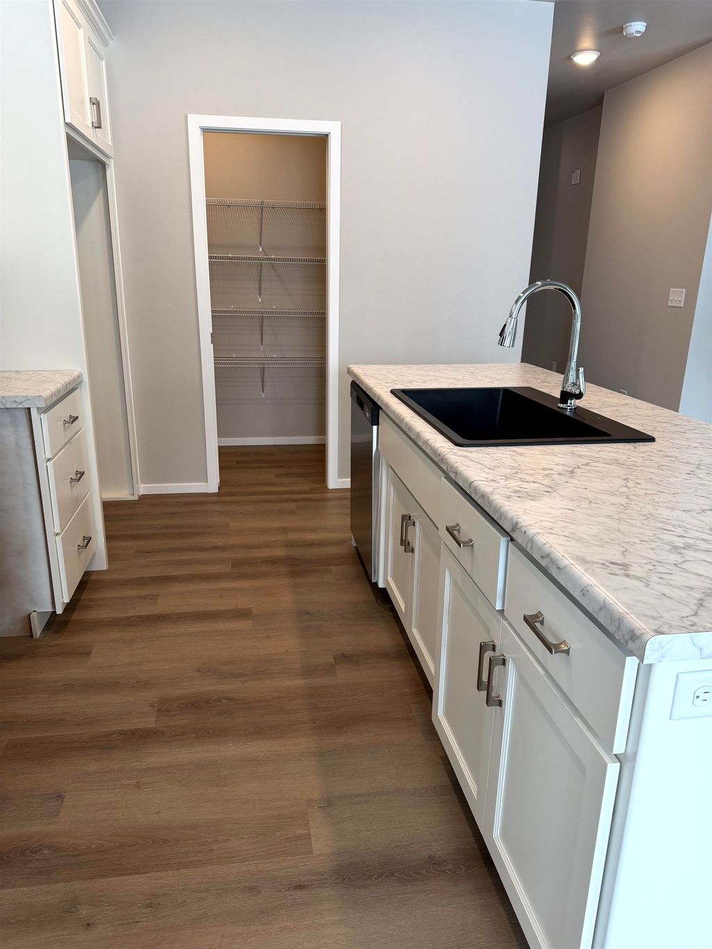 Photo of N9305 GEMSTONE Court, APPLETON, WI 54915 (MLS # 50315425)