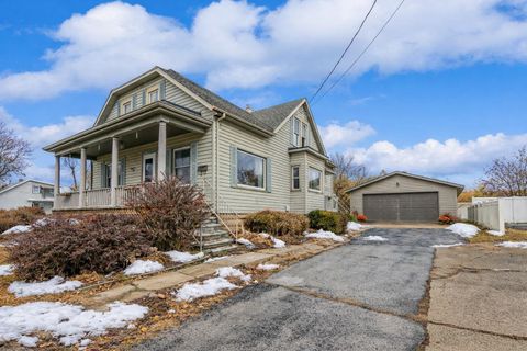 Photo of 314 COLUMBUS Avenue, BRILLION, WI 54110 (MLS # 50321208)