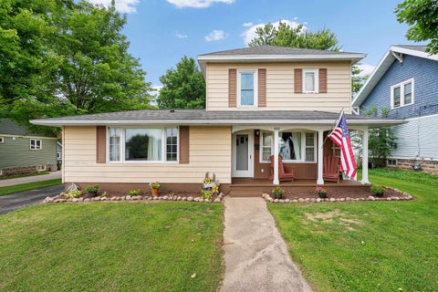 Photo of 1010 S PEARL Street, NEW LONDON, WI 54961 (MLS # 50330631)
