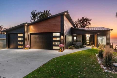 Photo of N6633 HARRISON Road, HILBERT, WI 54129 (MLS # 50316602)