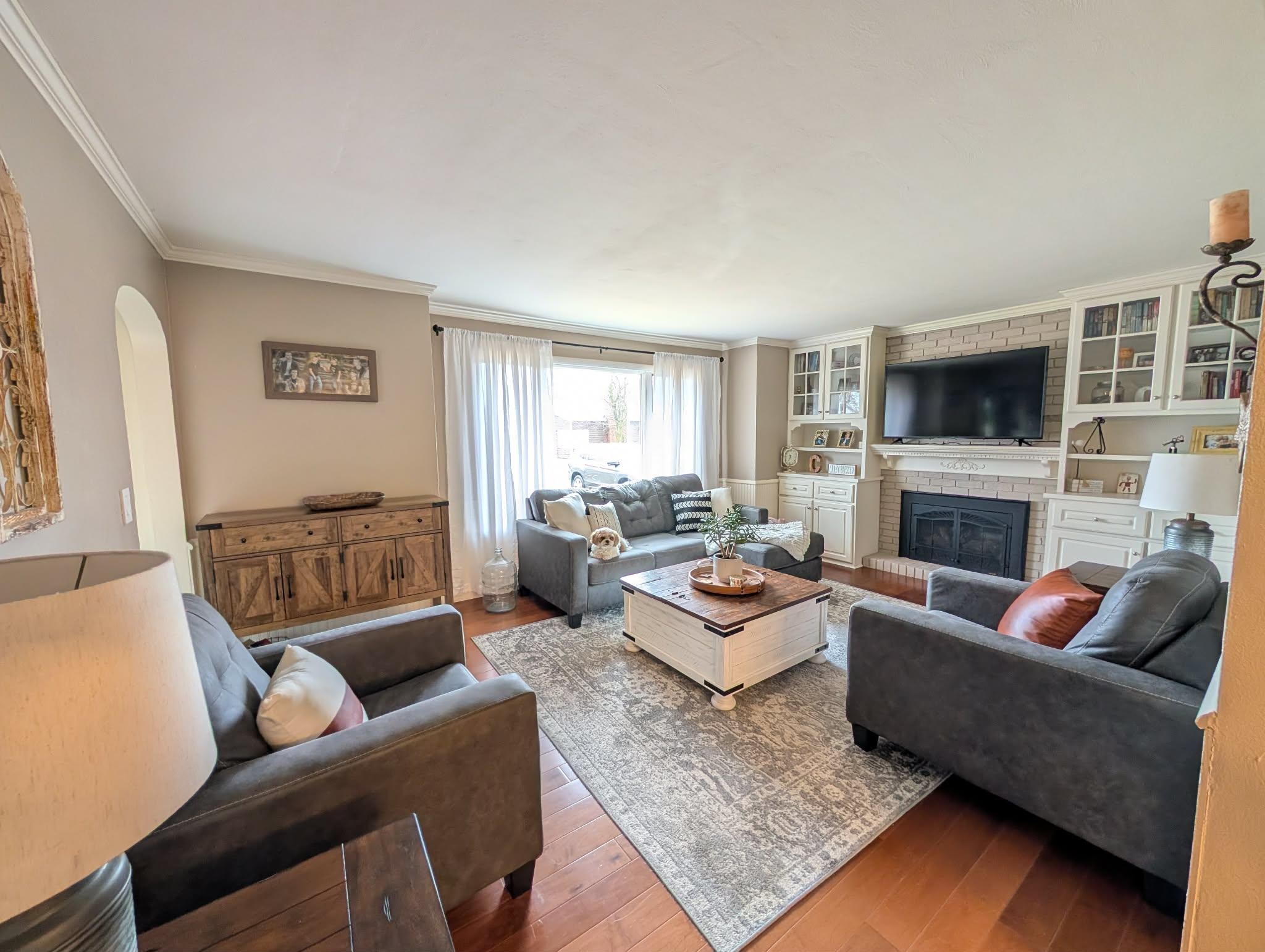 135 S FLORENCE Street