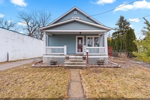 Photo of 120 S TELULAH Avenue, APPLETON, WI 54915 (MLS # 50322249)