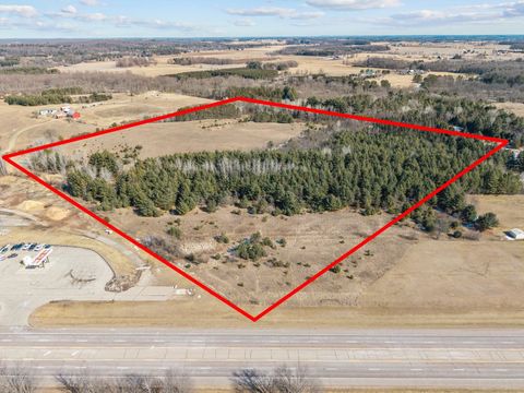 Photo of ALBERTS Road, CLINTONVILLE, WI 54929 (MLS # 50321778)