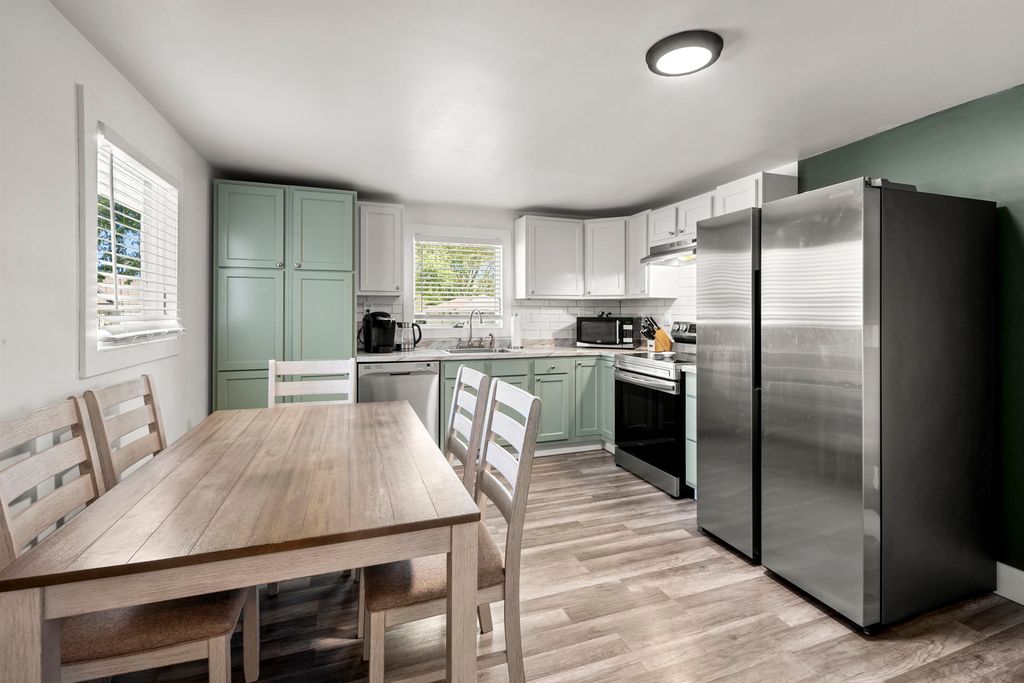 Photo of 3531 N RICHMOND Street, APPLETON, WI 54911 (MLS # 50319278)