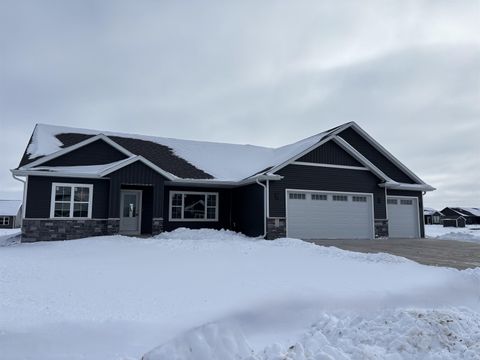 Photo of N9262 ANTON Street, APPLETON, WI 54915 (MLS # 50318146)