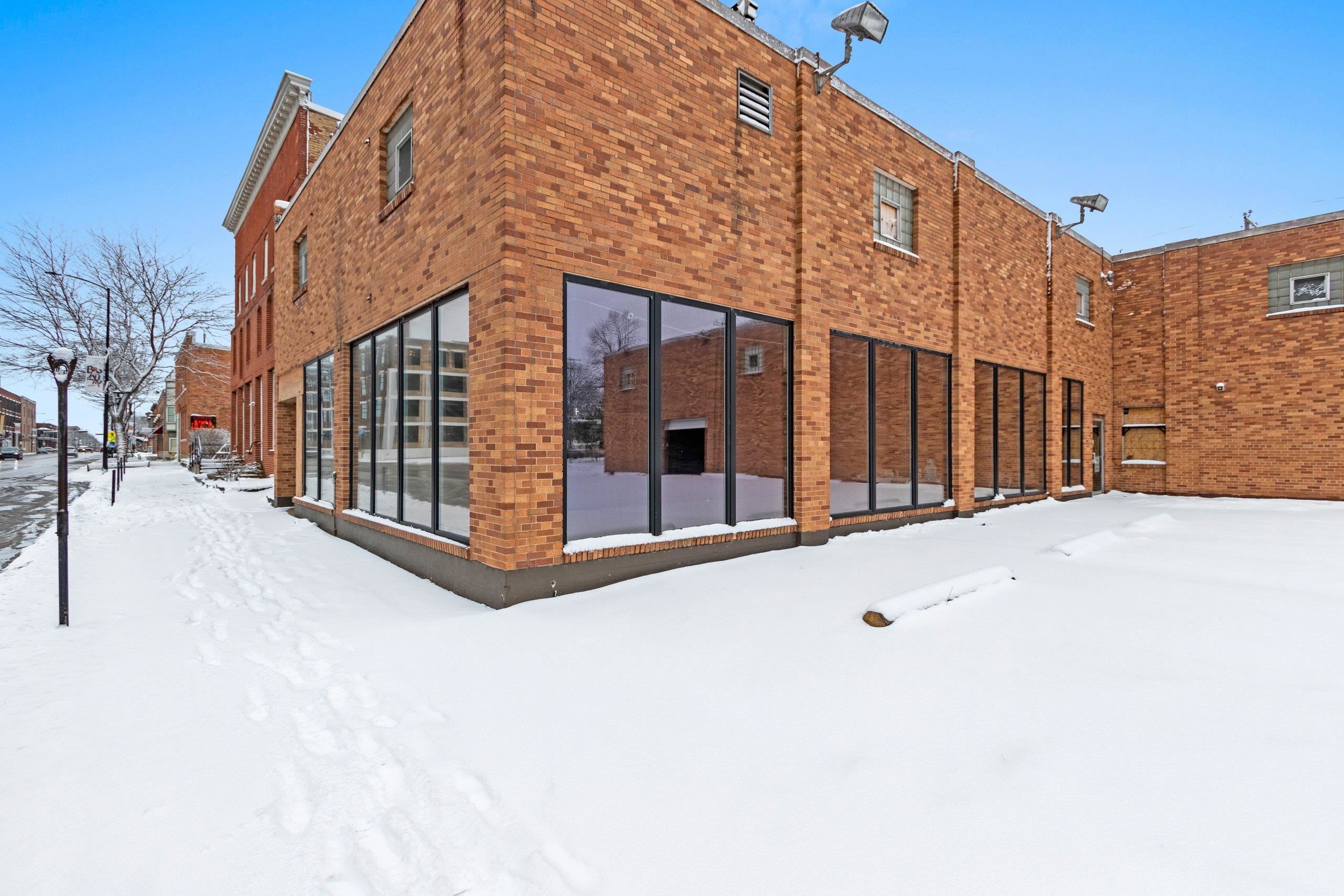 Green Bay, Wisconsin 54303, United States, ,Commercial,Active,8297