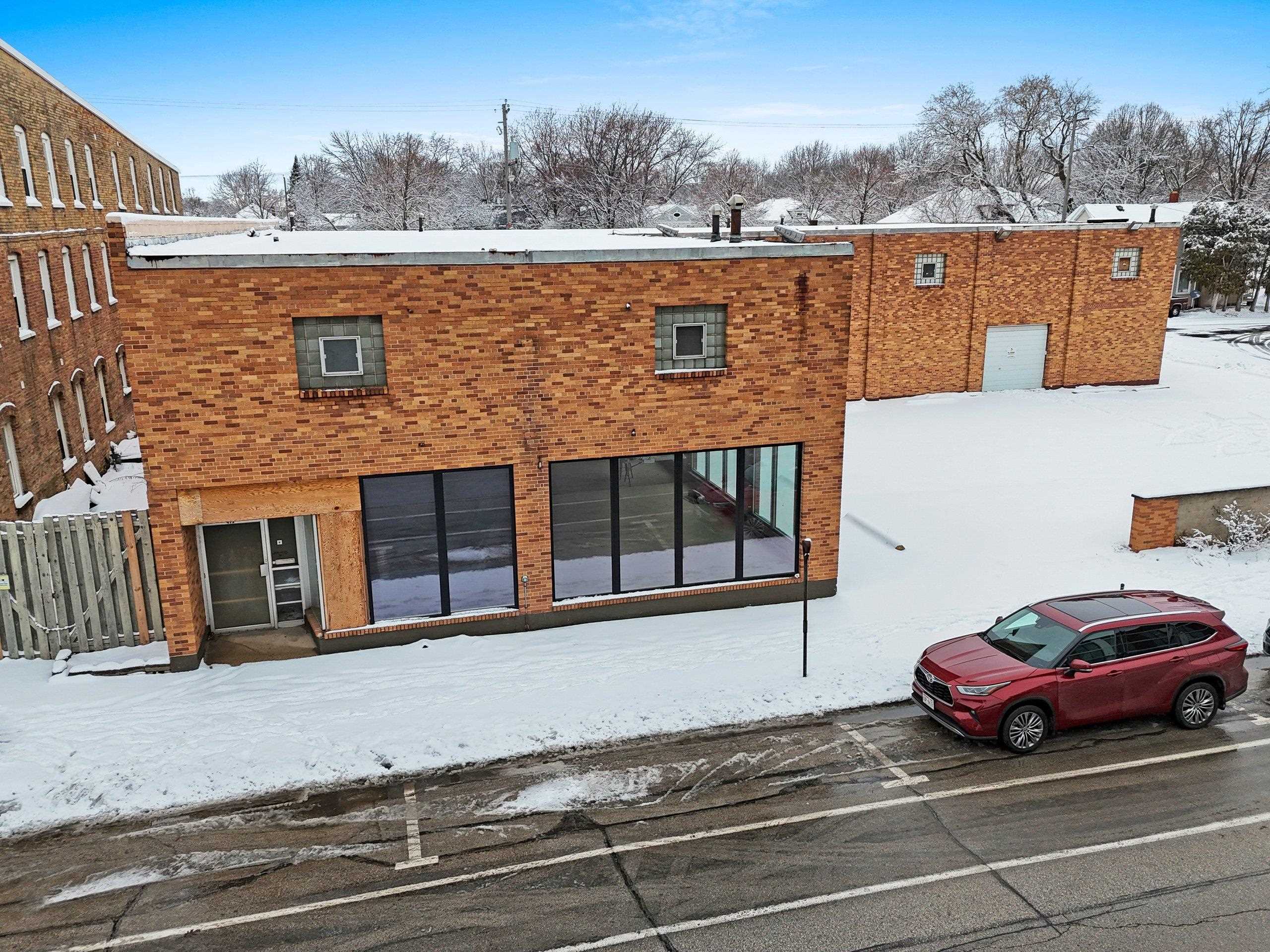 Green Bay, Wisconsin 54303, United States, ,Commercial,Active,8297