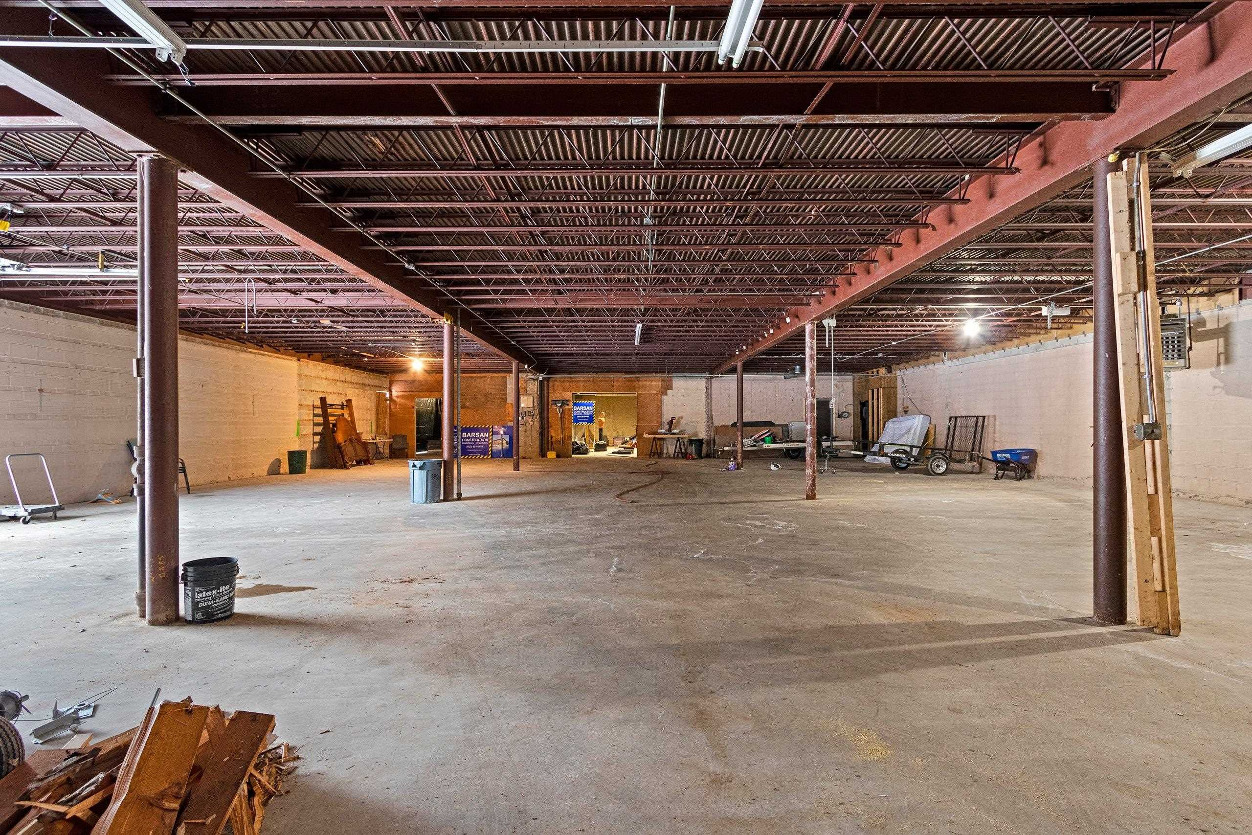 Green Bay, Wisconsin 54303, United States, ,Commercial,Active,8297