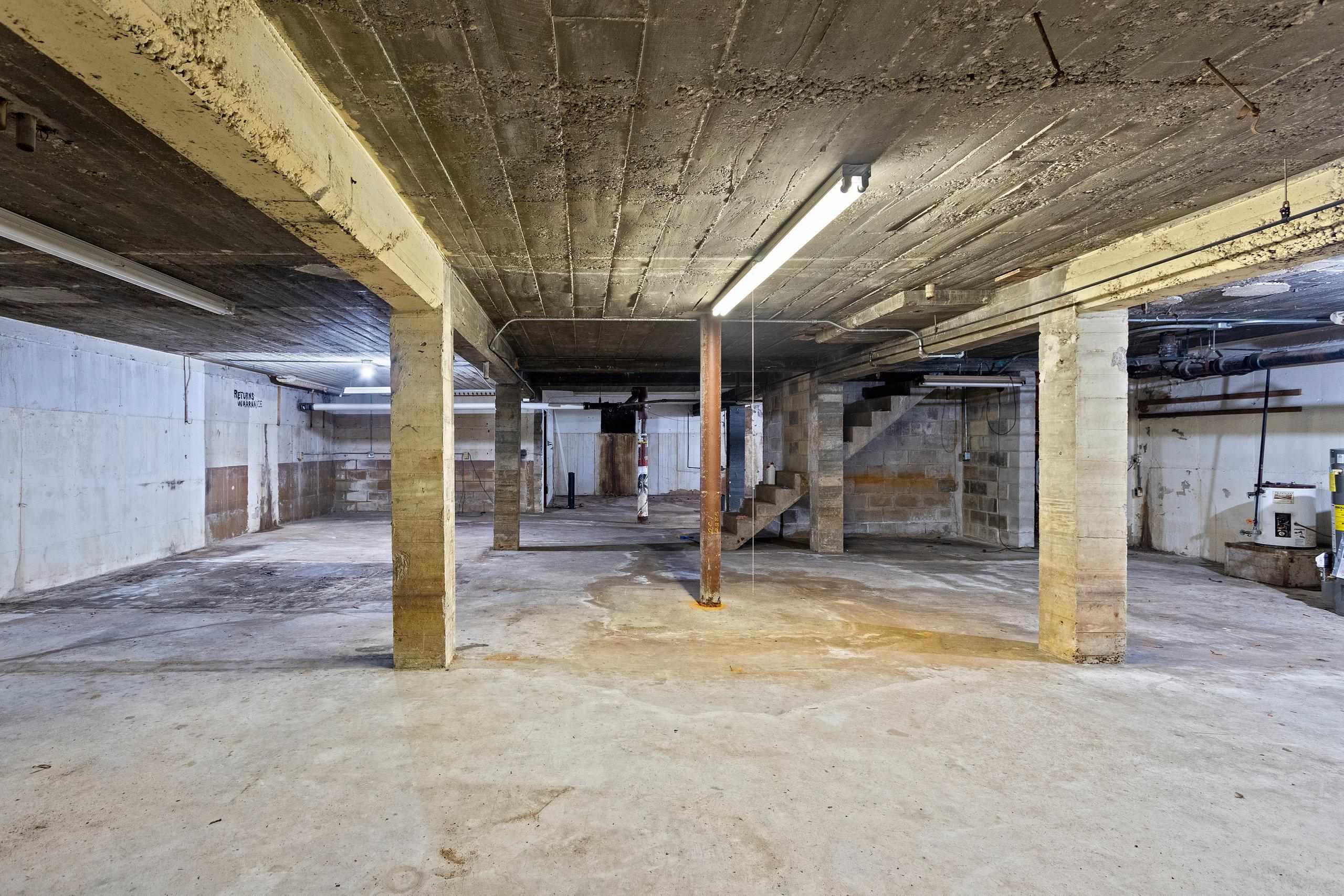 Green Bay, Wisconsin 54303, United States, ,Commercial,Active,8297