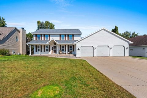 Photo of 3168 MOLLY BROWN Lane, GREEN BAY, WI 54313 (MLS # 50316017)