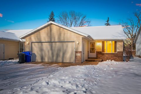 Photo of 1424 W WEILAND Lane, APPLETON, WI 54914 (MLS # 50318902)