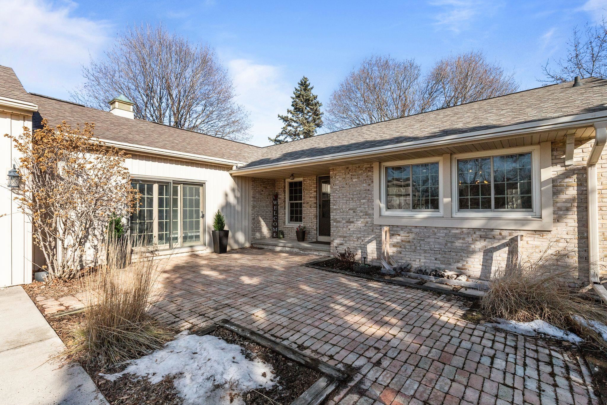 1101 PARK VILLAGE Drive