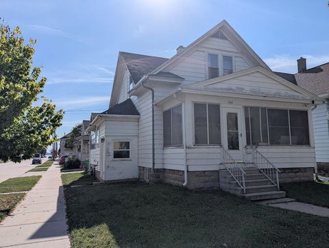 Photo of 649 OTTER Avenue, OSHKOSH, WI 54901 (MLS # 50316006)