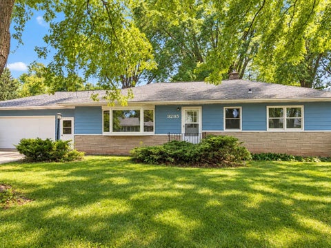 Photo of 3235 N MORRISON Street, APPLETON, WI 54911 (MLS # 50332976)