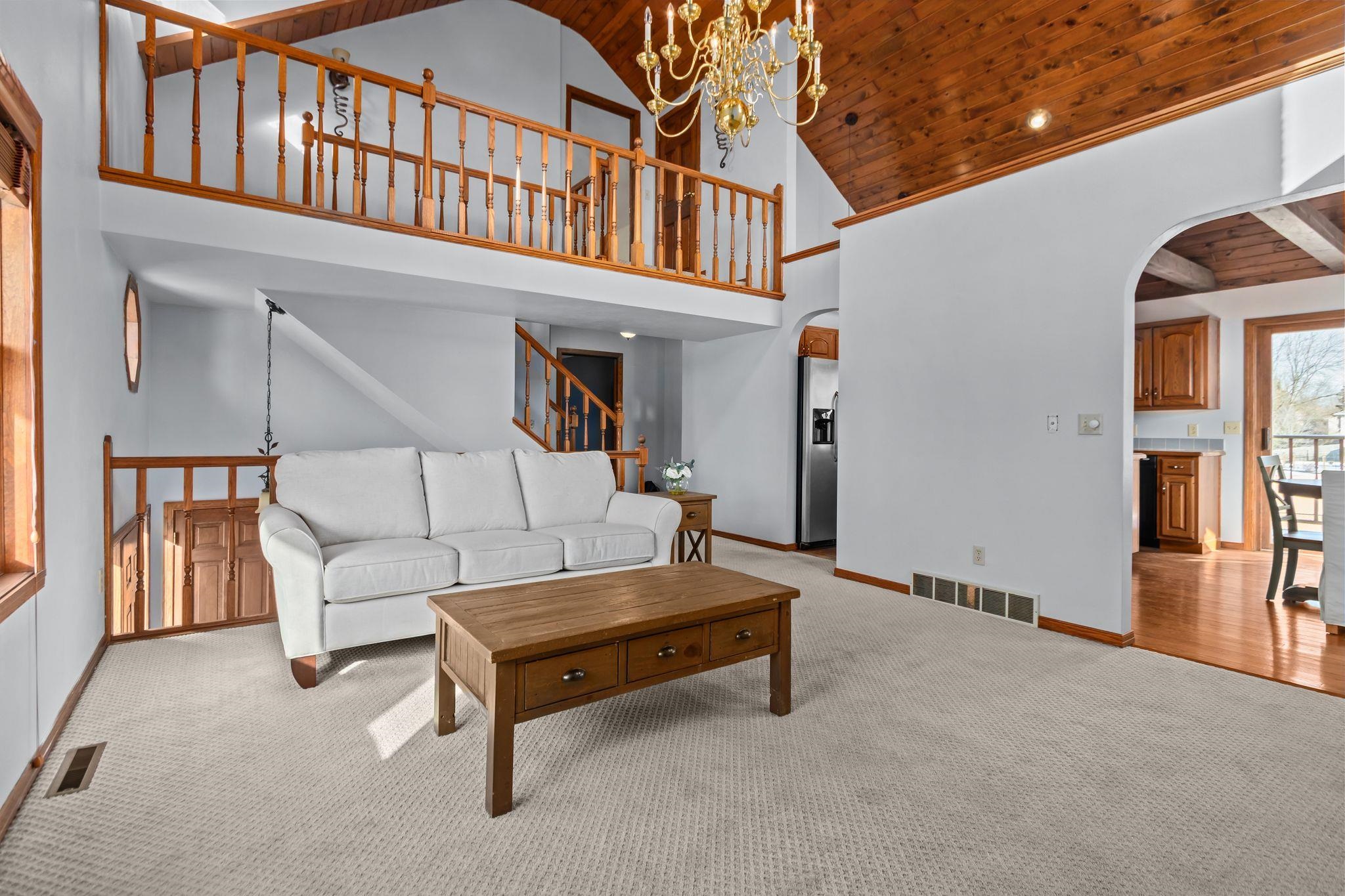 2618 W SUNNYVIEW Circle