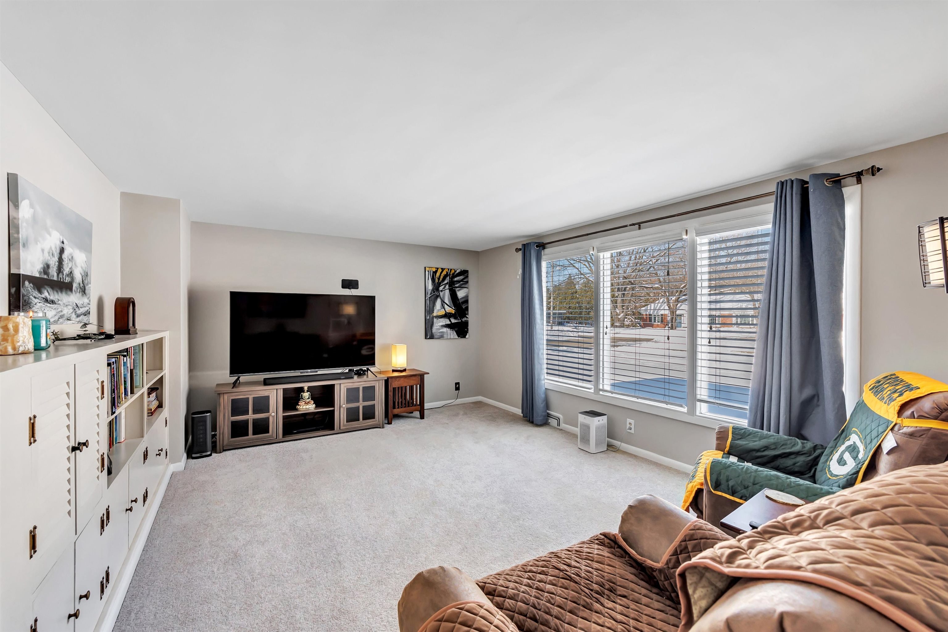 De Pere, Wisconsin 54115, United States, 3 Bedrooms Bedrooms, ,3 BathroomsBathrooms,Residential,Pending,2663