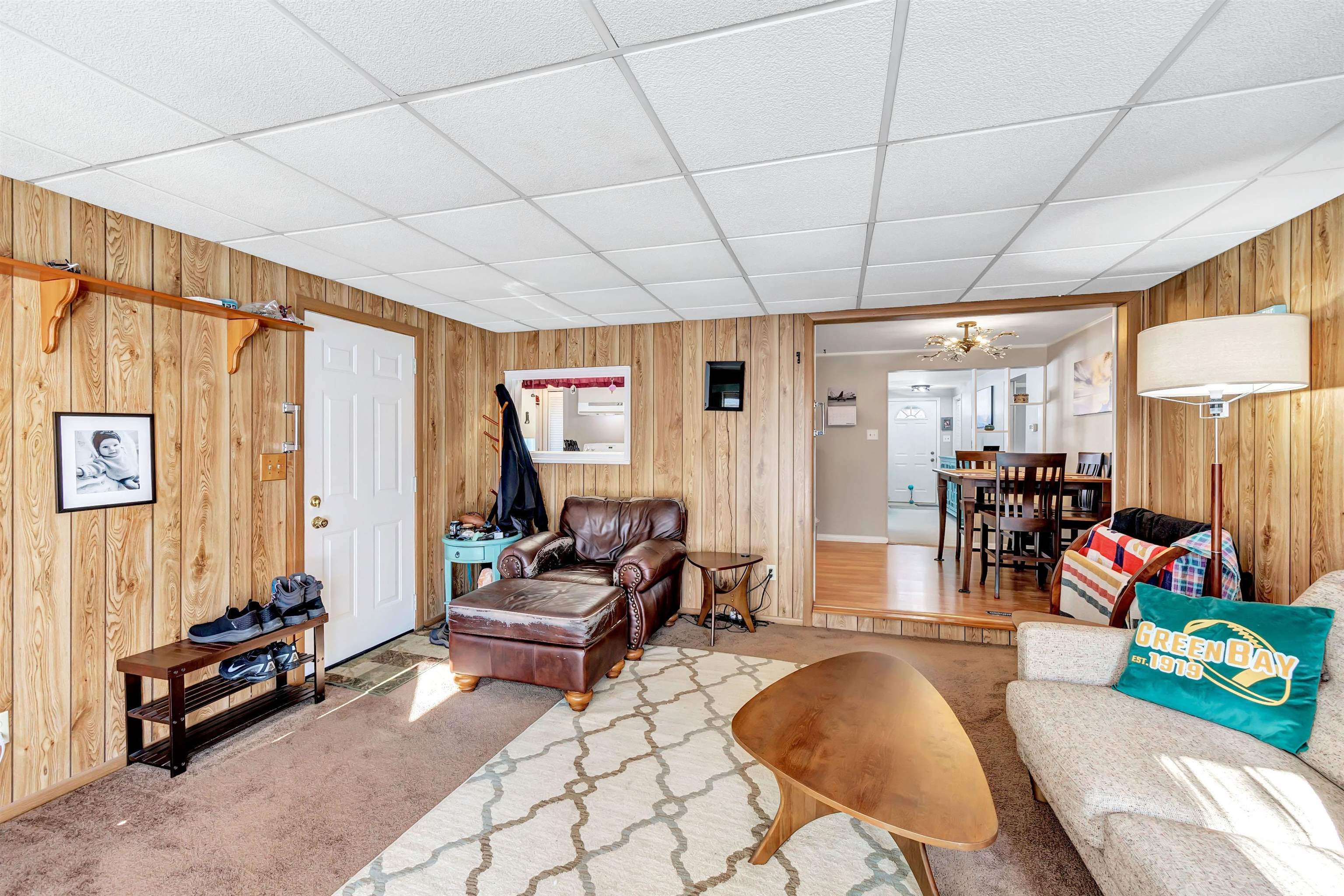 De Pere, Wisconsin 54115, United States, 3 Bedrooms Bedrooms, ,3 BathroomsBathrooms,Residential,Pending,2663