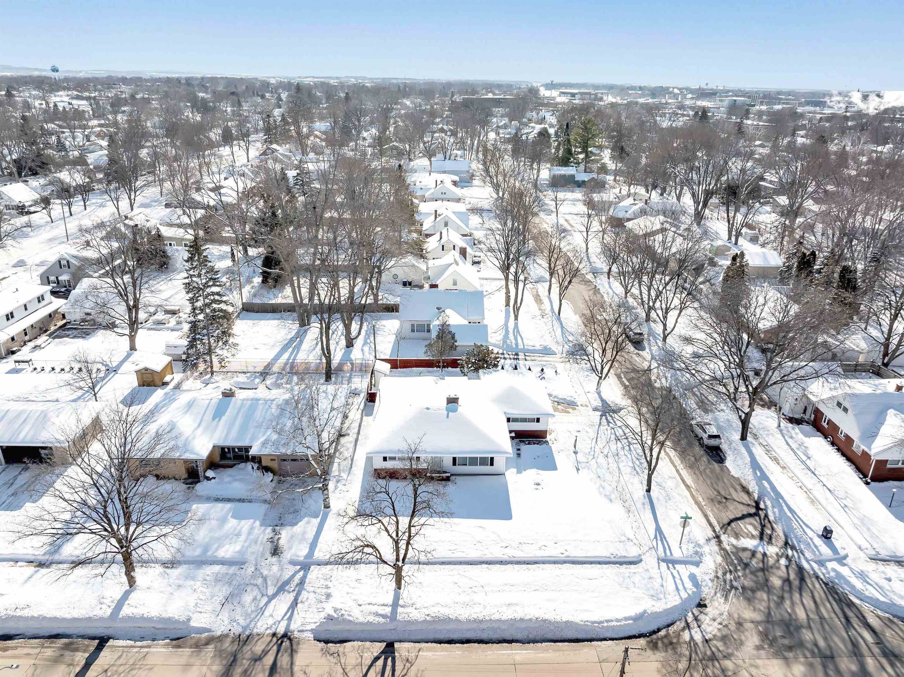 De Pere, Wisconsin 54115, United States, 3 Bedrooms Bedrooms, ,3 BathroomsBathrooms,Residential,Pending,2663