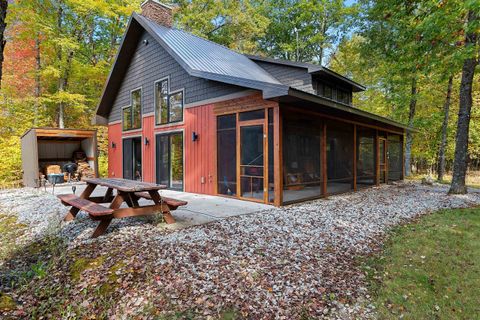 Photo of 10047 ANGLERS Way, SURING, WI 54174 (MLS # 50316179)