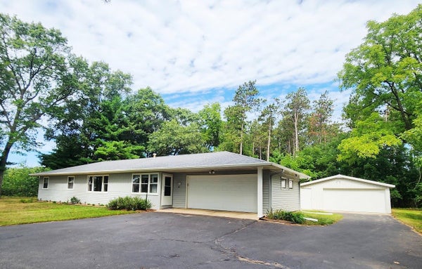 W8392 COTTONVILLE DR, WAUTOMA, WI 54982 - Image fd85ac7be8a8e0f54d61e64353ebc7ac/96716482